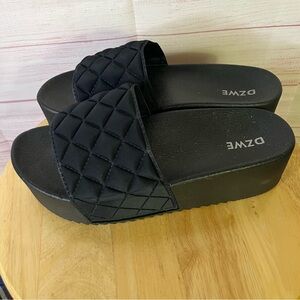 DZWE Black Quilted Platform‎ Slide Sandals Size 40